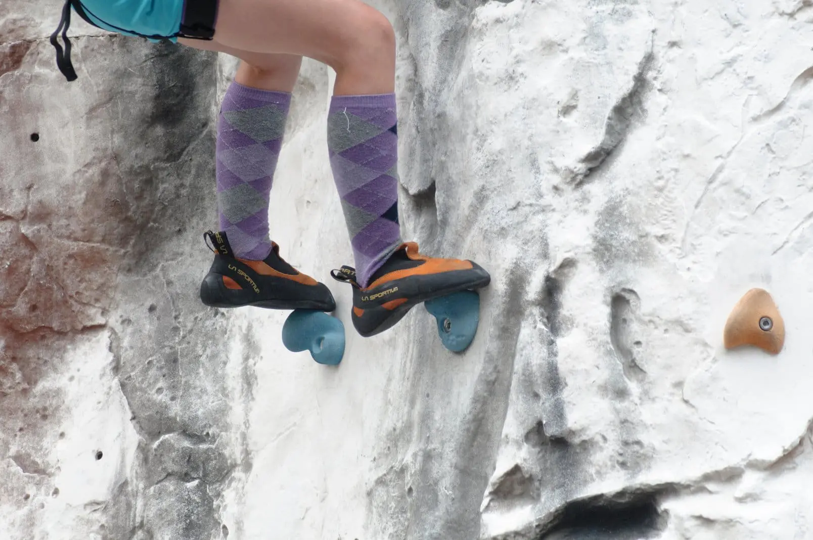 Socks and climbing shoes: The most important debate in climbing